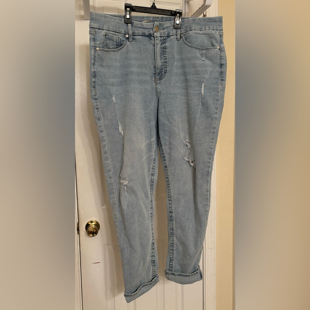 Light Blue Distressed Women Jeans